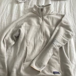 Patagonia Half Zip Fleece in Off-white